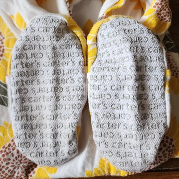 Carters - Sunflower Footed Pajamas Size 18 Months - Picture 6 of 7